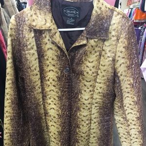 Selene sport snake skin coat